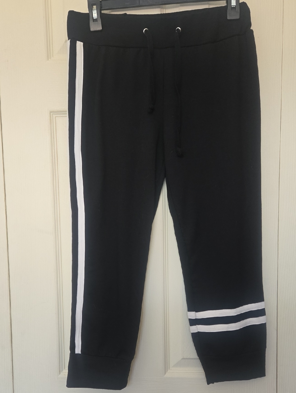 Black Cropped joggers